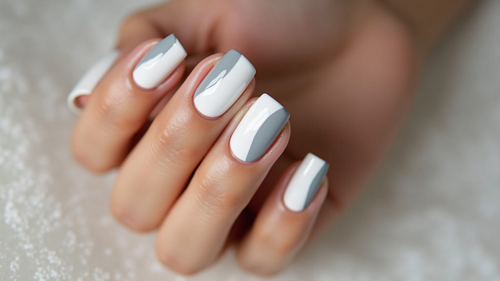 Unhas abstratas minimalistas em cores neutras.