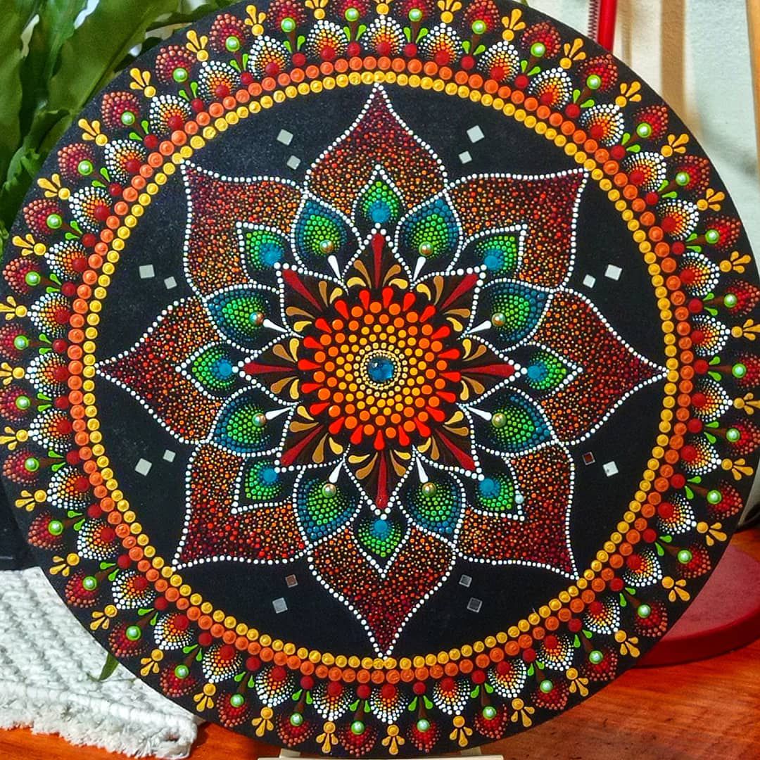 Mandala flor pontilhismo 35cm - Artes & Nós